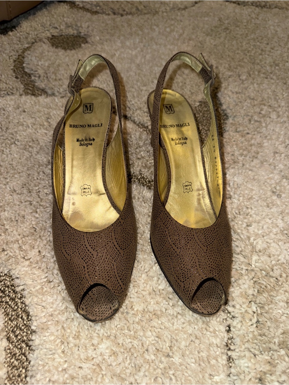 vintage Bruno Magli textured leather peep-toe slingback heels